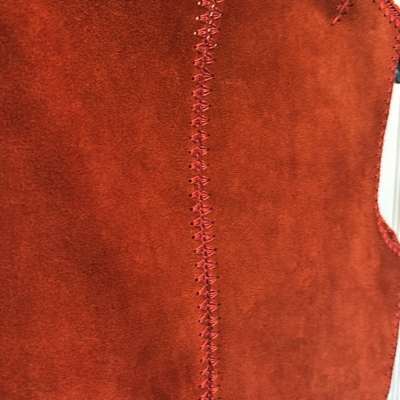 ❤️‍🔥Rare Vintage PUEBLO Navajo Suede Vest
Sm/M - Picture 6 of 15